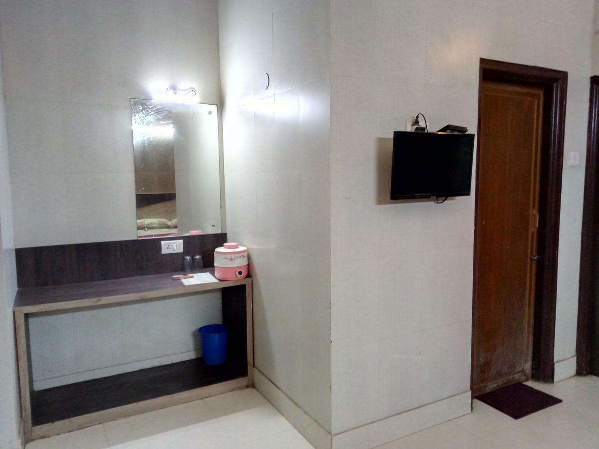 Hotel Sea Foam Puri Phòng bức ảnh